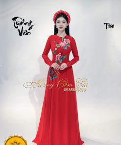 Áo dài thiết kế Tường Vân mã T358 Hoàng Cẩm Chi