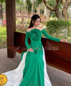 Áo dài thiết kế Yên Thảo xanh mã T321 Hoàng Cẩm Chi
