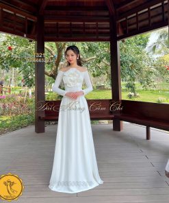 Áo dài thiết kế Yên Thảo trắng mã T321 Hoàng Cẩm Chi