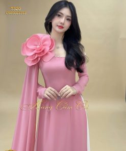 Áo dài thiết kế Đóa Hoa Kiêu Sa hồng baby mã T320 Hoàng Cẩm Chi