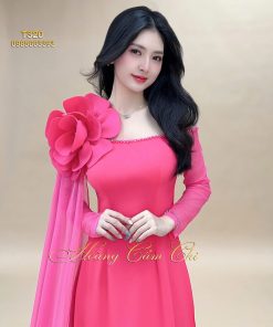 Áo dài thiết kế Đóa Hoa Kiêu Sa hồng sen mã T320 Hoàng Cẩm Chi