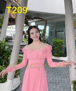 Áo dài thiết kế Nét Xuân Duyên Dáng hồng baby mã T209 Hoàng Cẩm Chi