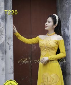 Áo dài thiết kế Ánh Hoa Rực Rỡ màu vàng mã T220 Hoàng Cẩm Chi