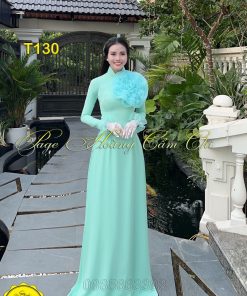 Áo dài thiết kế Hoa Mật màu xanh ngọc mã T130 Hoàng Cẩm Chi