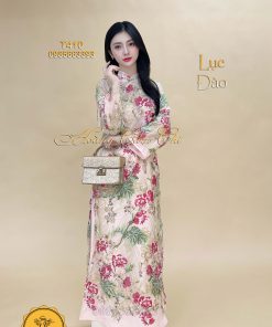 Áo dài cách tân Lục Đào mã T410 Hoàng Cẩm Chi