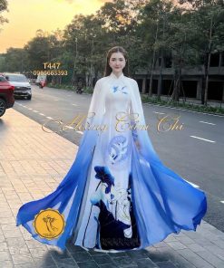Áo dài thiết kế Hòa Bình màu xanh Ombe, vải lụa in 5D cao cấp Hoàng Cẩm Chi
